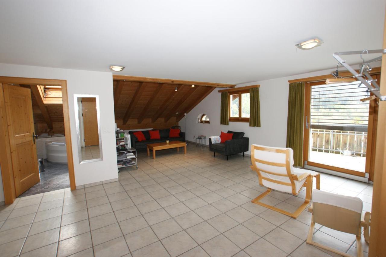 Gotschnablick Apartment Klosters Luaran gambar