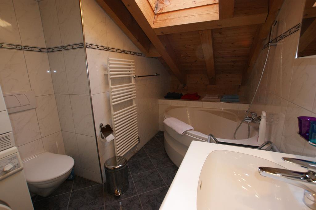 Gotschnablick Apartment Klosters Bilik gambar