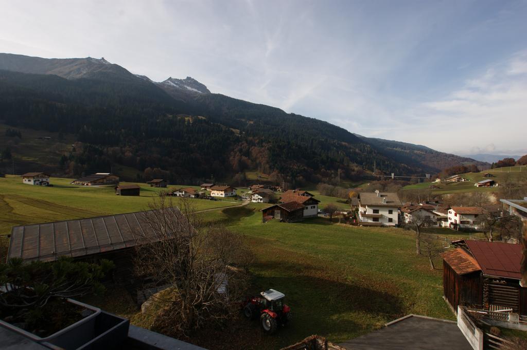 Gotschnablick Apartment Klosters Bilik gambar
