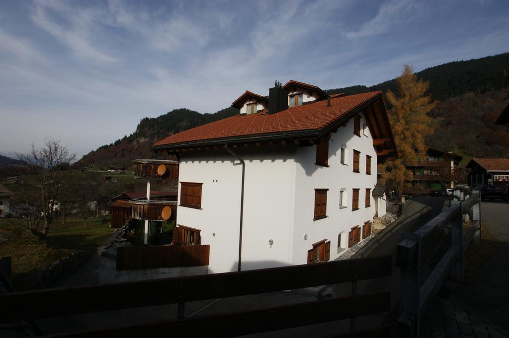Gotschnablick Apartment Klosters Bilik gambar